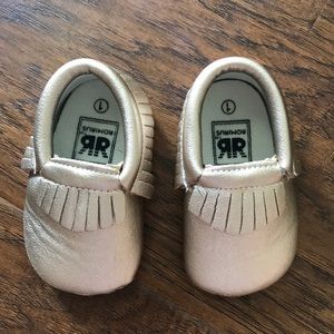 Gold Romirus moccasins